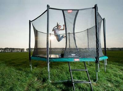 Каркасные батуты с сеткой